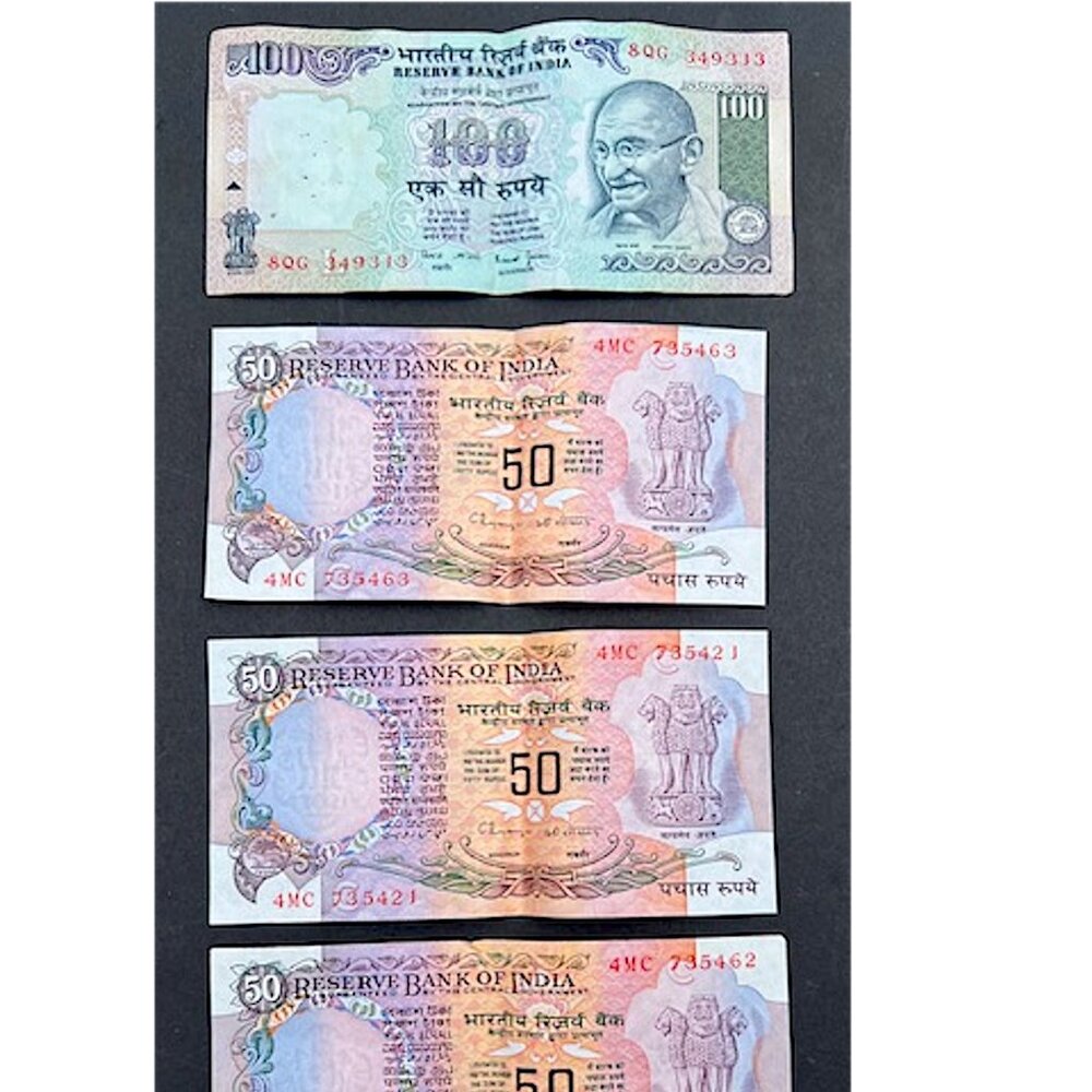 (Lot of 4) Indian Rupee Banknotes 100 50